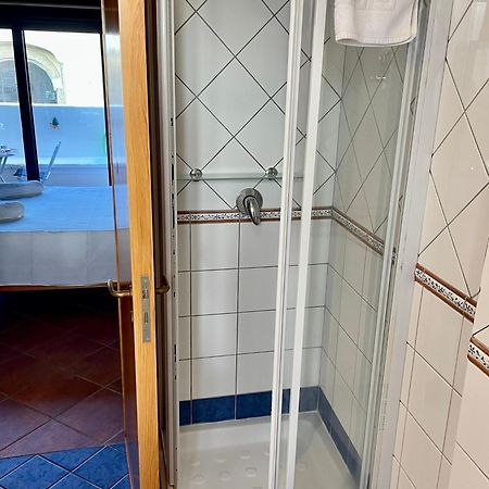 Wineexperience- Wine&Jacuzzi Suite Lecce Buitenkant foto