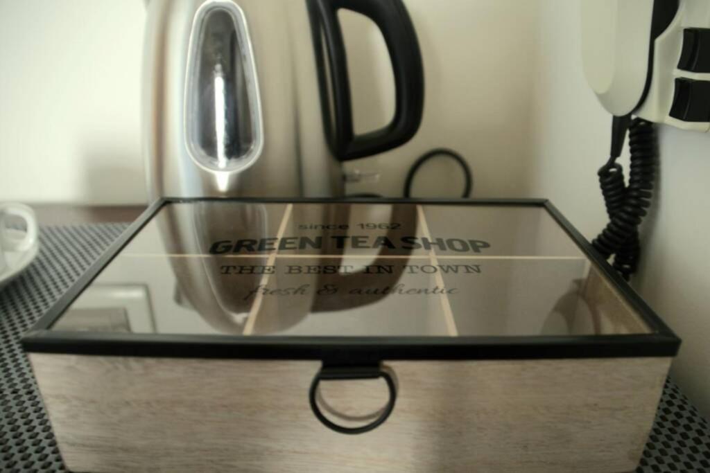 Wineexperience- Wine&Jacuzzi Suite Lecce Buitenkant foto