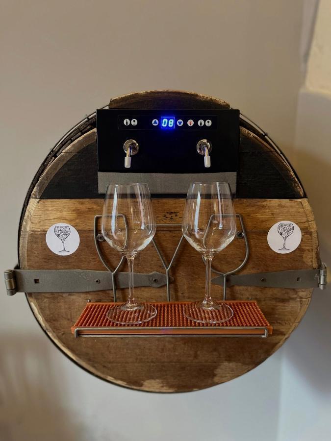 Wineexperience- Wine&Jacuzzi Suite Lecce Buitenkant foto