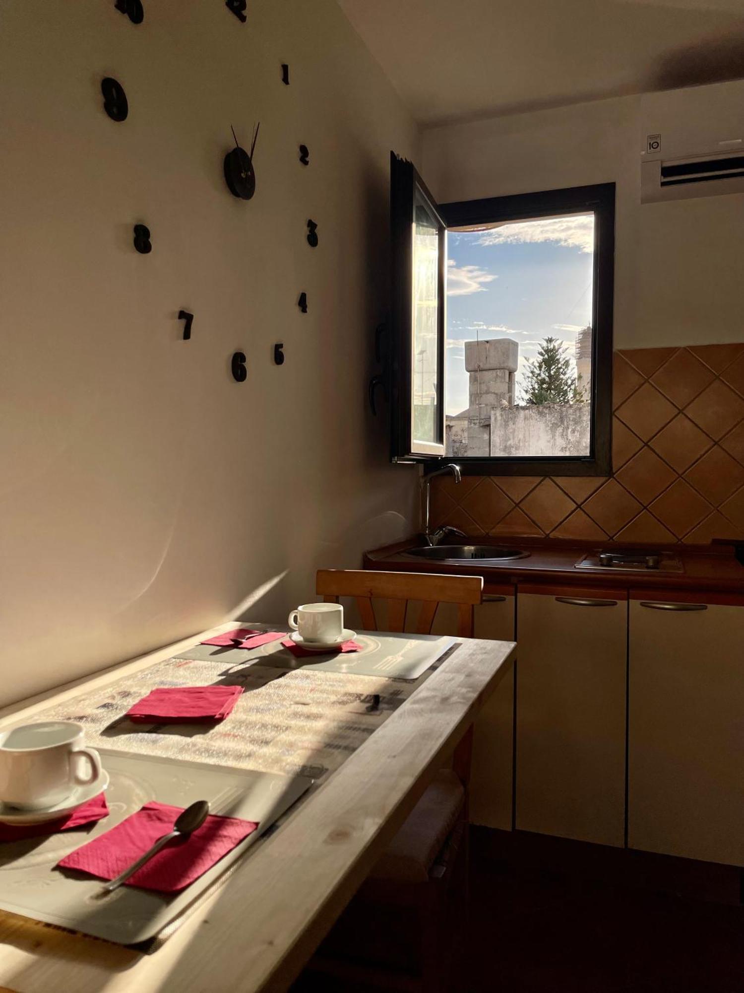 Wineexperience- Wine&Jacuzzi Suite Lecce Buitenkant foto