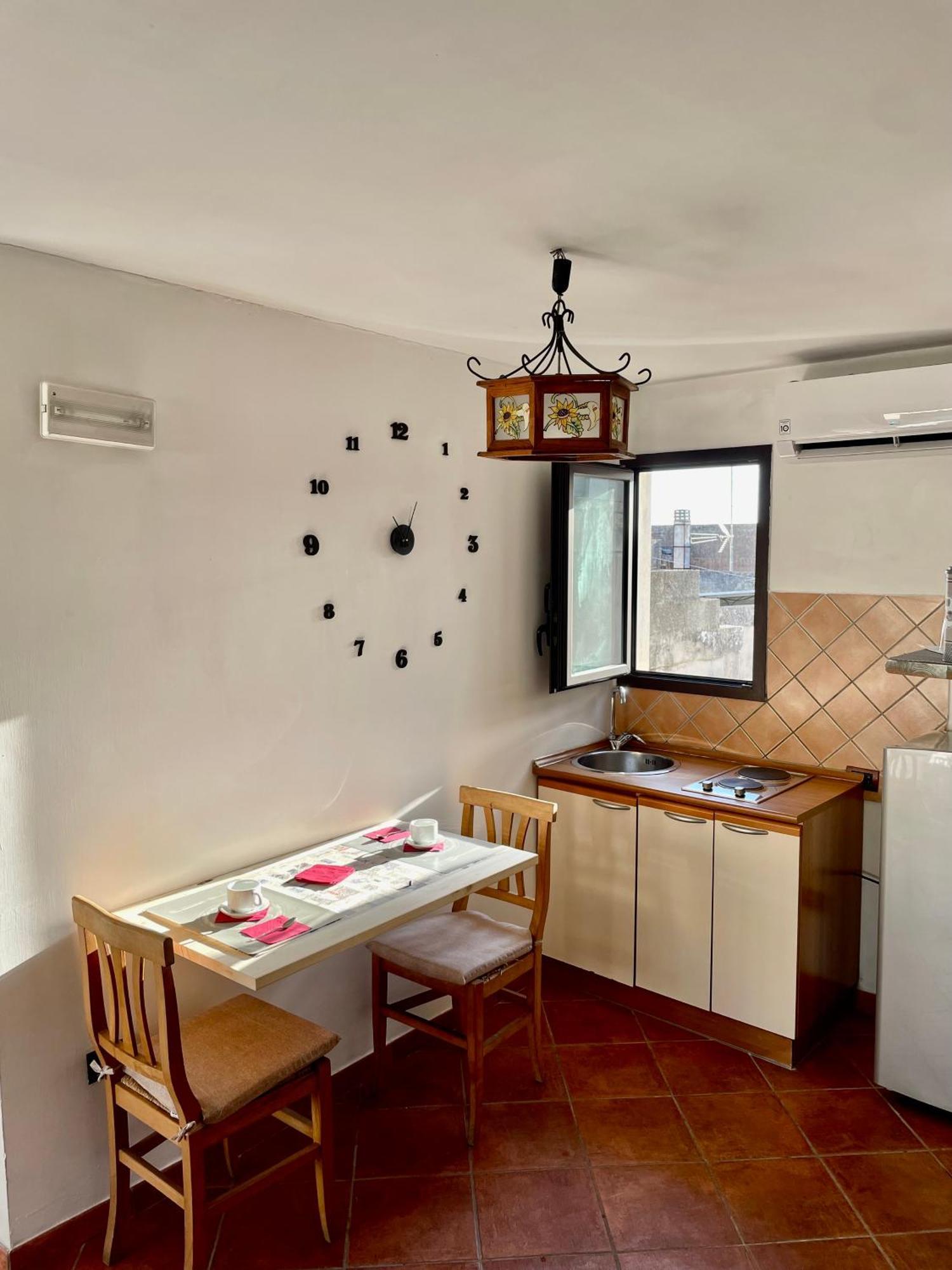 Wineexperience- Wine&Jacuzzi Suite Lecce Buitenkant foto